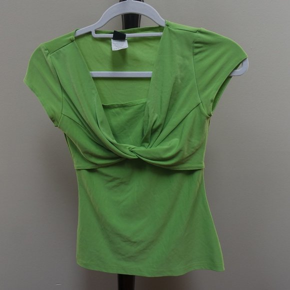 Green Top - Picture 1 of 4